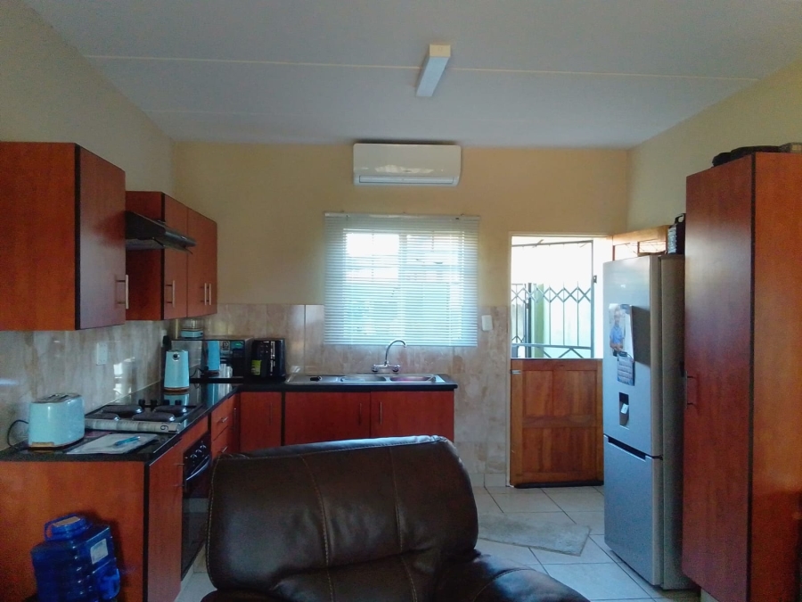 2 Bedroom Property for Sale in Waterval East North West